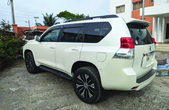 Toyota Land Cruiser V8